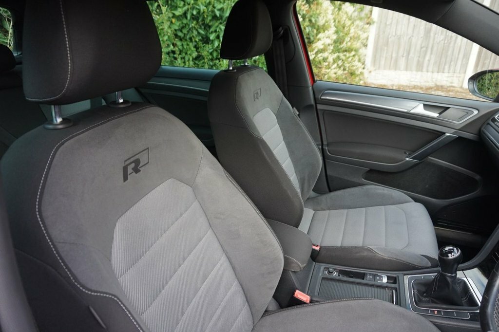 Volkswagen Golf Hatchback YA65DOU Red #6