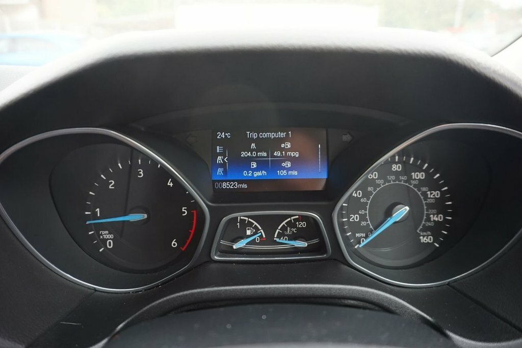 Ford Focus 1.5L Titanium YT65ZGK Red #6
