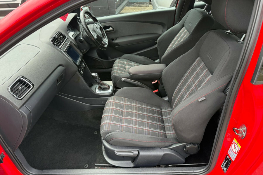 Volkswagen Polo 1.4 Se Euro 5 Black #14