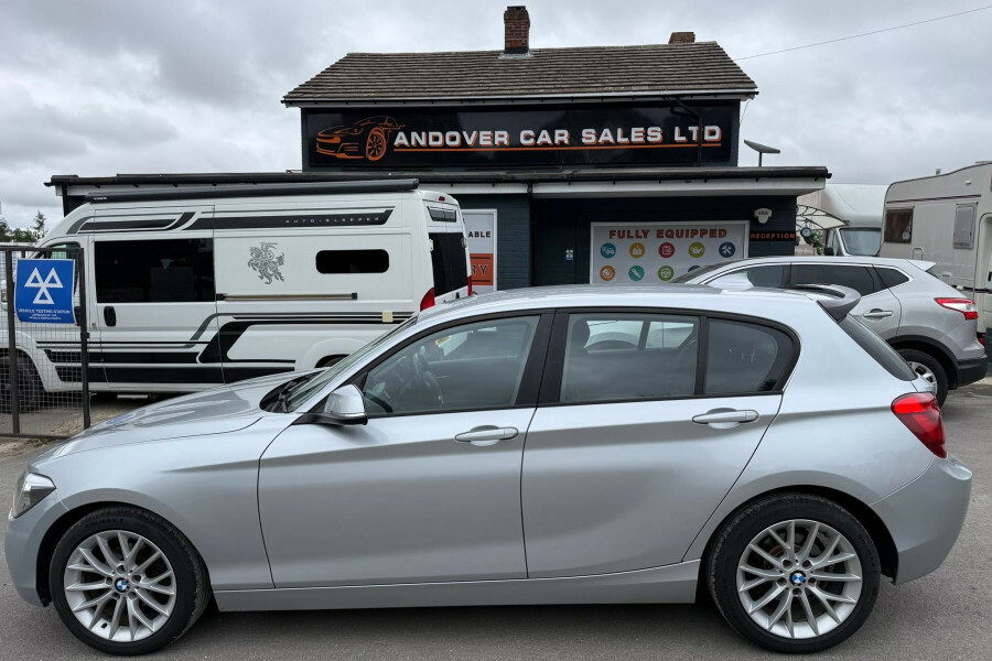 BMW 1 Series 118D Sport Silver #2