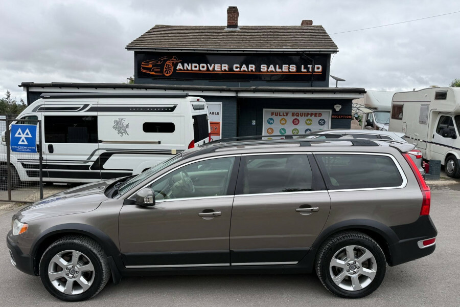 Volvo XC70 Estate Grey #2