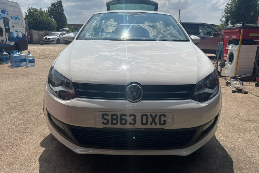 Volkswagen Polo Hatchback White #2