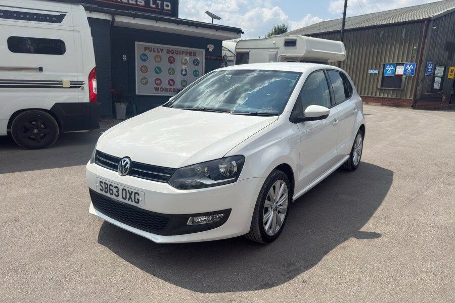 Volkswagen Polo Hatchback White