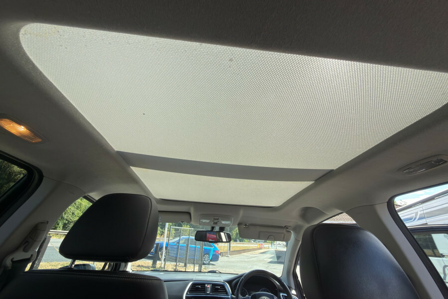 Suzuki SX4 S Cross  White #14
