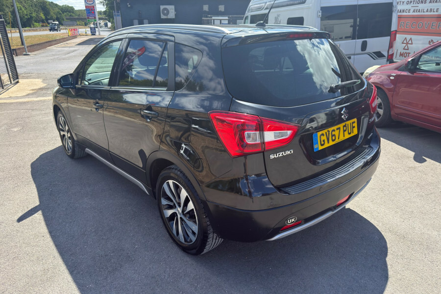Suzuki SX4 S Cross  White #7