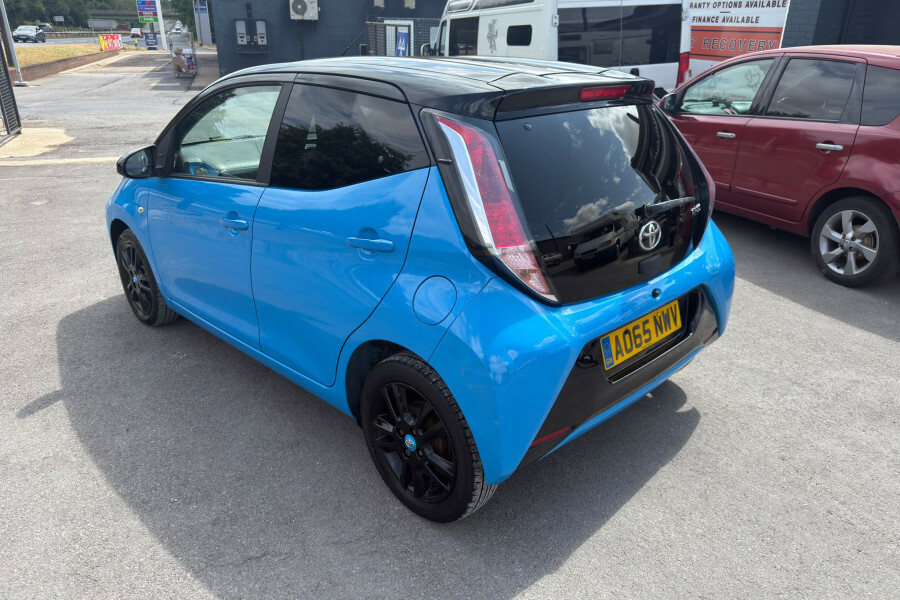Toyota Aygo X X-pression White #9