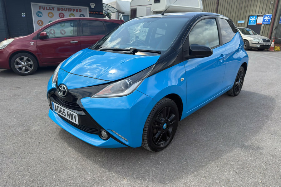 Toyota Aygo X Hatchback Blue #2