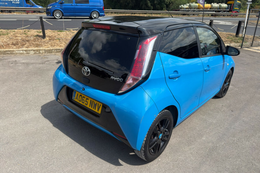 Toyota Aygo X X-pression White #7