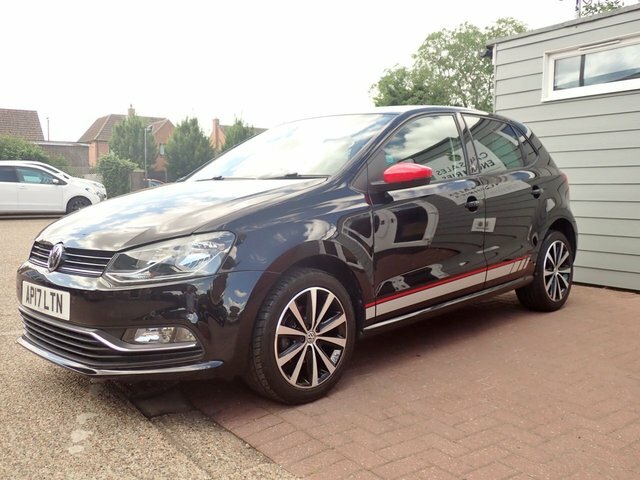 Volkswagen Polo 1.2 Tsi Beats Hatchback Black #3