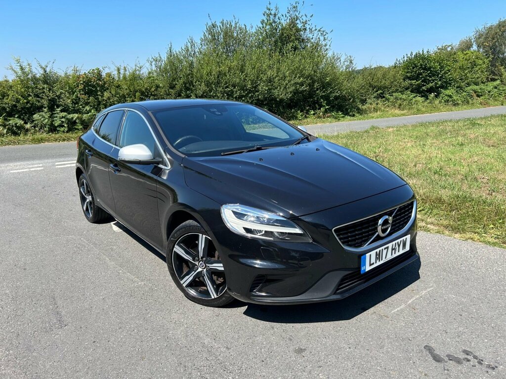 Volvo V40 1.5 T2 R-design Nav Plus Euro 6 Ss Black