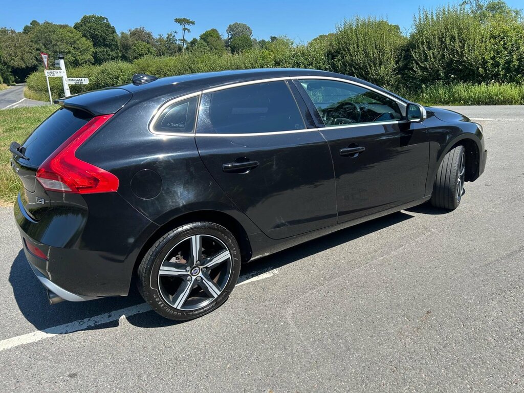 Volvo V40 1.5 T2 R-design Nav Plus Euro 6 Ss Black #6