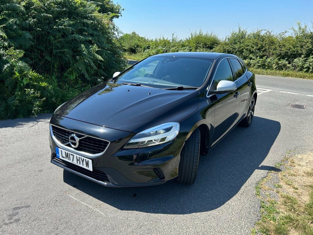 Volvo V40 1.5 T2 R-design Nav Plus Euro 6 Ss Black #5
