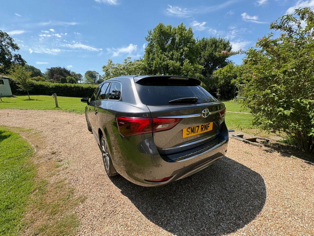 Toyota Avensis 1.6L Business Edition Grey #22