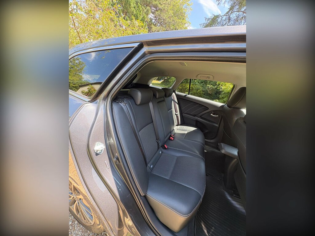 Toyota Avensis 1.6L Business Edition Grey #40