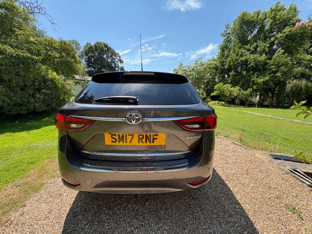 Toyota Avensis 1.6L Business Edition Grey #19