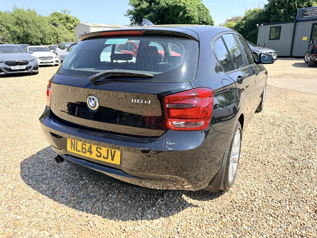 BMW 1 Series 2.0 116D Sport 5-Door Black #3