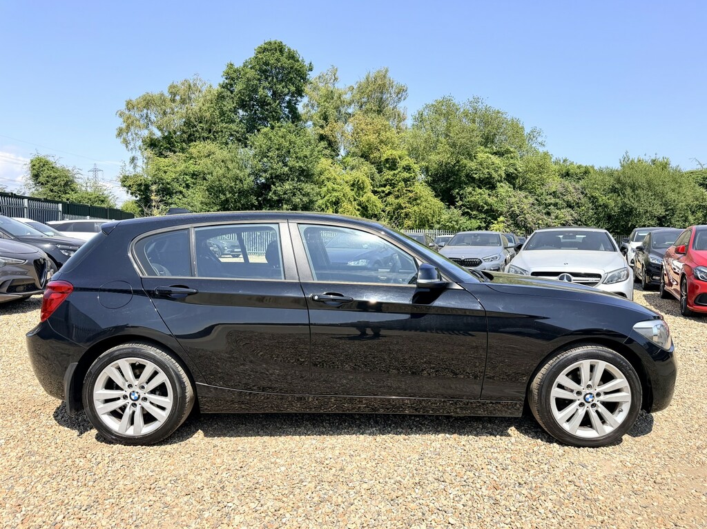 BMW 1 Series 2.0 116D Sport 5-Door Black