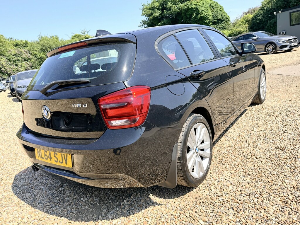 BMW 1 Series 2.0 116D Sport 5-Door Black #2
