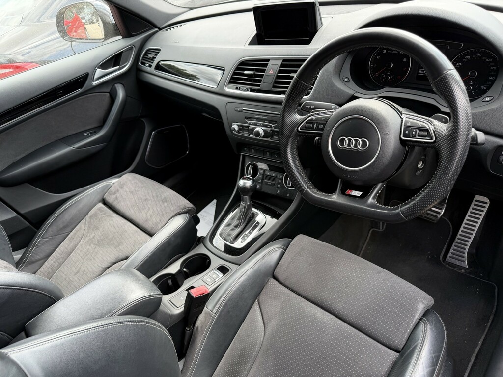 Audi Q3 2.0 Tfsi Black Edition Suv S Tronic Qua Grey #5