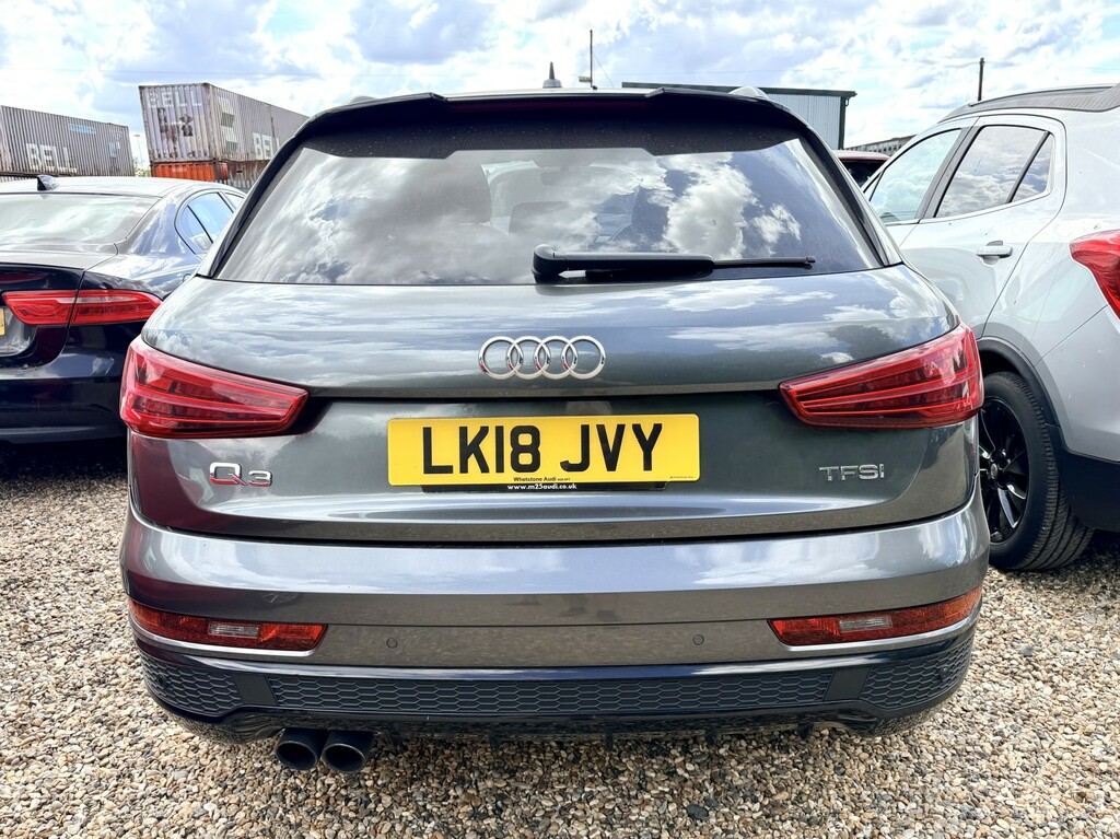 Audi Q3 2.0 Tfsi Black Edition Suv S Tronic Qua Grey #2