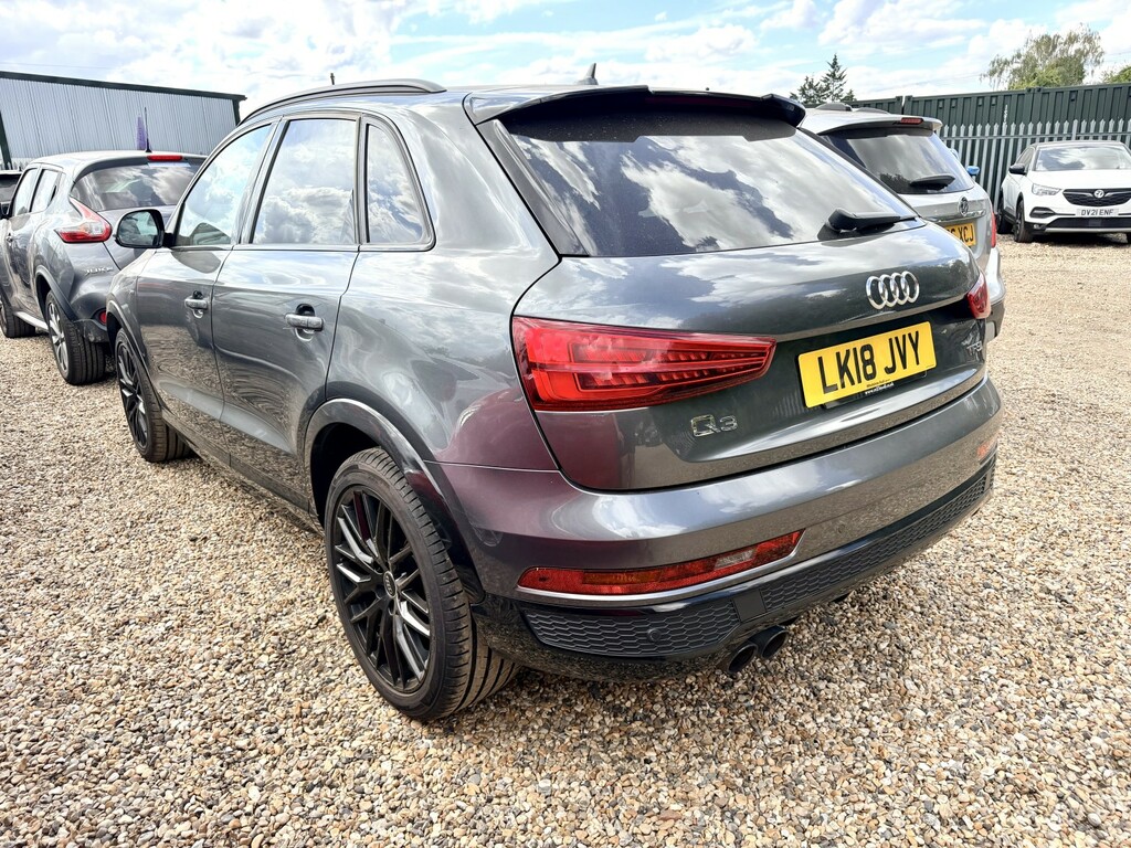 Audi Q3 2.0 Tfsi Black Edition Suv S Tronic Qua Grey #3