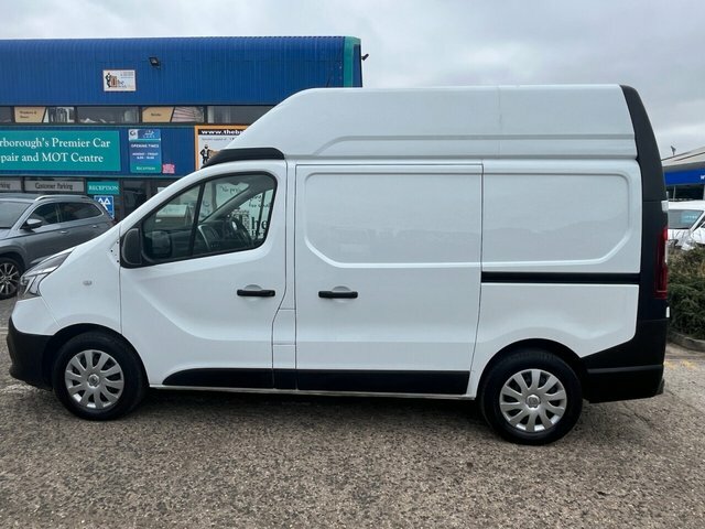 Renault Trafic Dci Energy 30 Business YB21PNK White #6