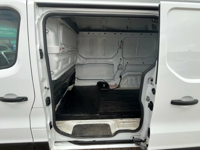 Renault Trafic Dci Energy 30 Business YB21PNK White #5