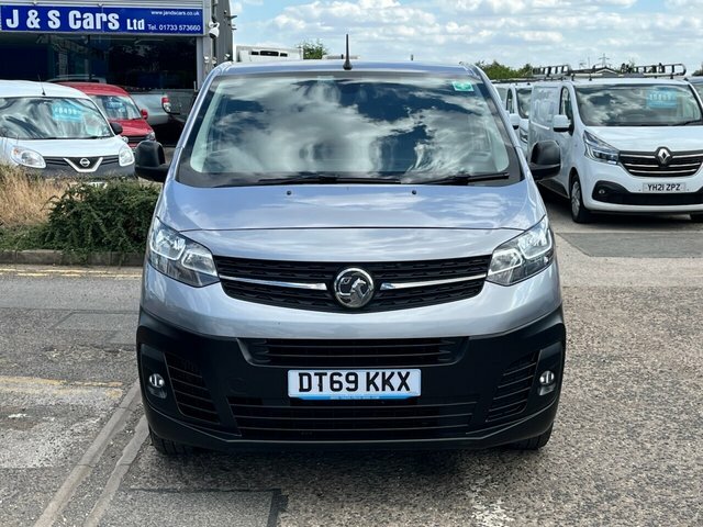 Vauxhall Vivaro Turbo D 3100 Dynamic Grey #2