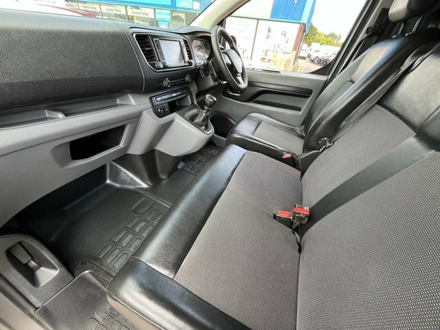 Vauxhall Vivaro Turbo D 3100 Dynamic Grey #4