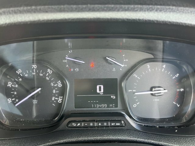 Vauxhall Vivaro Hrefused-vauxhall-vivaro-braintree-essex-629518 White #13