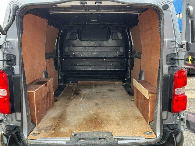Vauxhall Vivaro Hrefused-vauxhall-vivaro-braintree-essex-629518 White #9