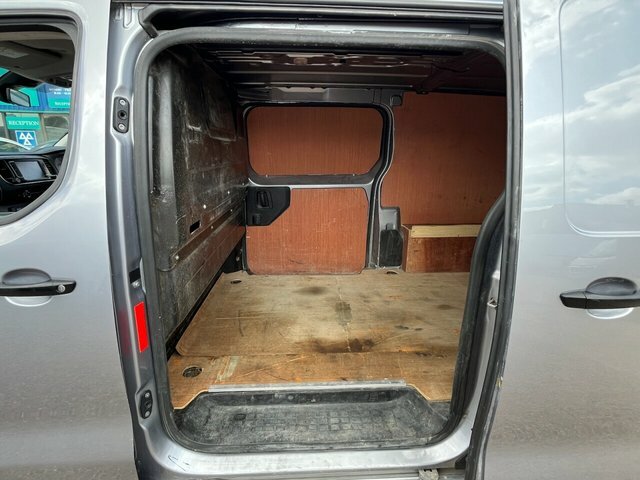 Vauxhall Vivaro Turbo D 3100 Dynamic Grey #5