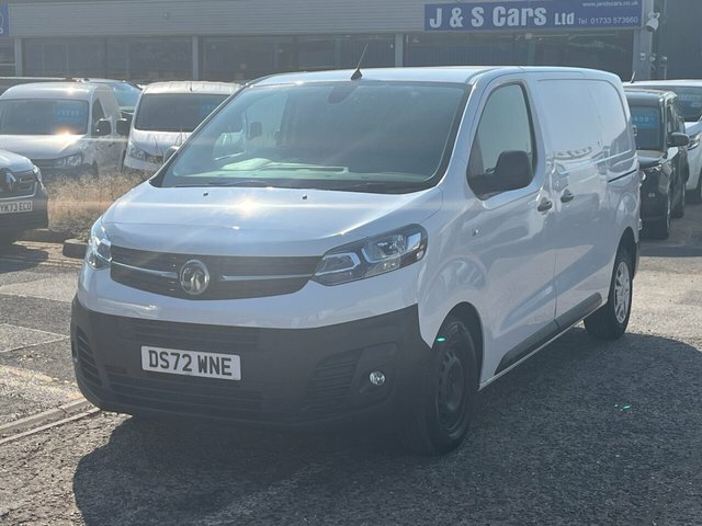 Vauxhall Vivaro Turbo D 2900 Dynamic DS72WNE White #3