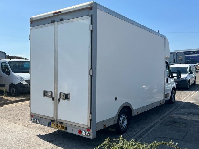 Peugeot Boxer Bluehdi 335 Chassis Cab White #6
