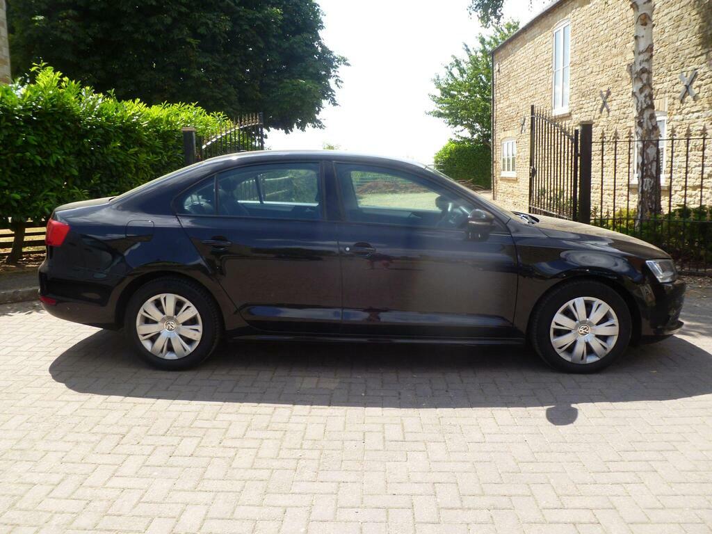 Volkswagen Jetta 2L Se Silver #2