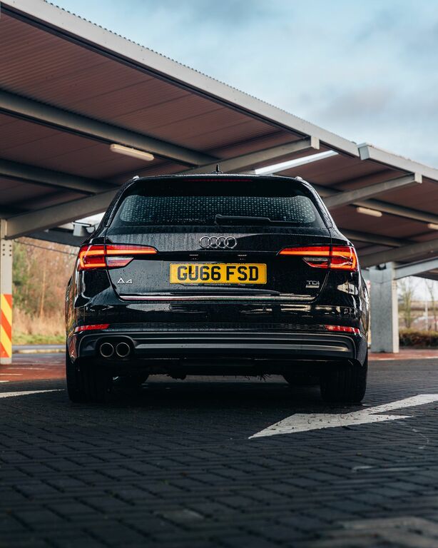 Audi A4 Avant 2.0 Tdi Ultra S Line Estate S Tronic Eu GU66FSD Black #5