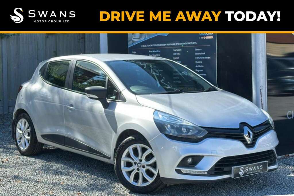 Renault Clio Hatchback 2017 Renault Clio 1.5 Play Dci 90 Silver