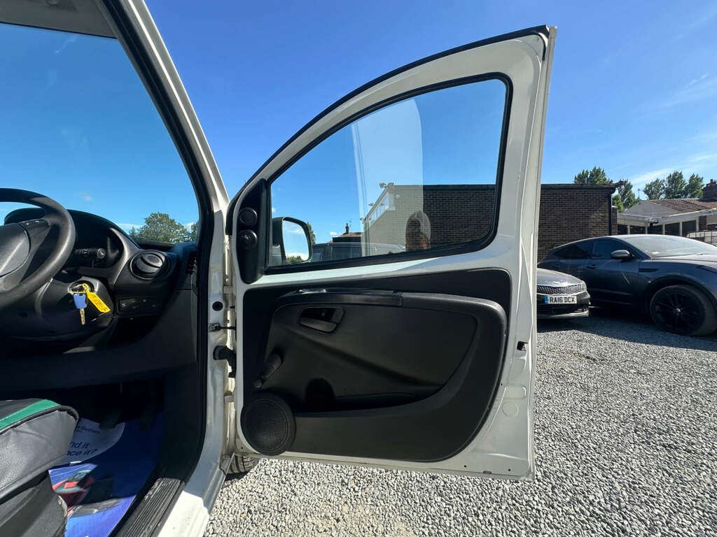 Peugeot Bipper Tepee 1.3 Hdi 75 Professional Nav Non Startstop White #18