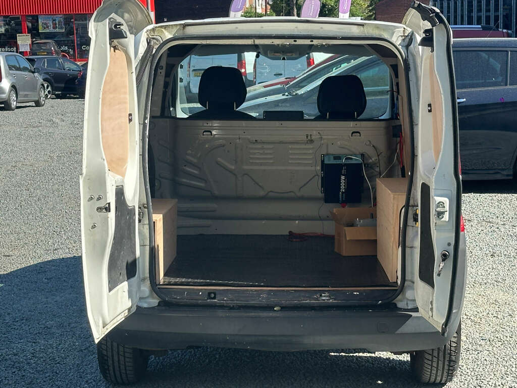 Peugeot Bipper Tepee 1.3 Hdi 75 Professional Nav Non Startstop White #15