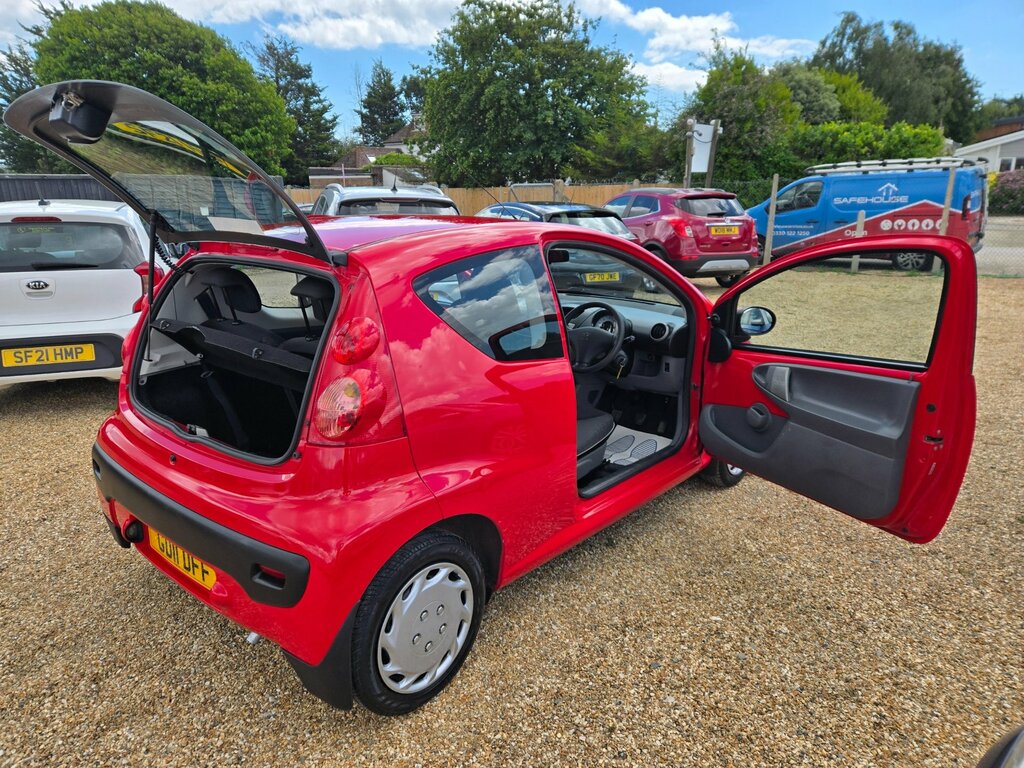 Peugeot 107 1.0 Urban 68 Bhp Blue #13
