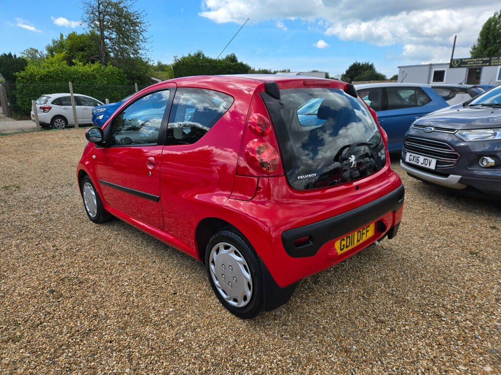 Peugeot 107 1.0 12V Urban Hatchback Euro 5 Red #4