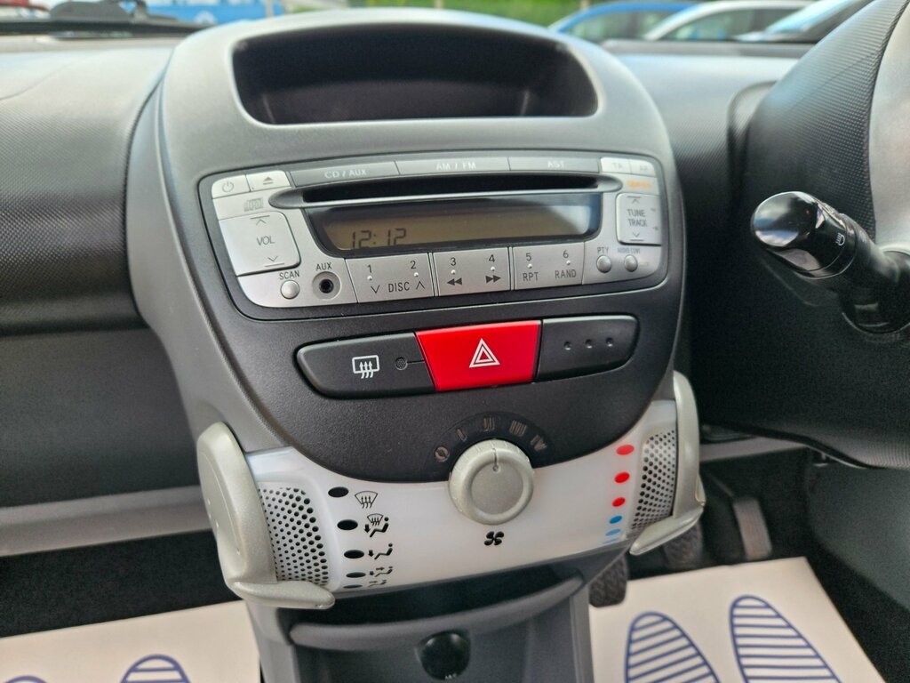 Peugeot 107 1.0 Urban 68 Bhp Blue #17