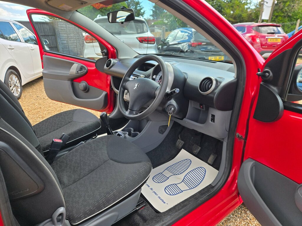 Peugeot 107 1.0 Urban 68 Bhp Blue #14
