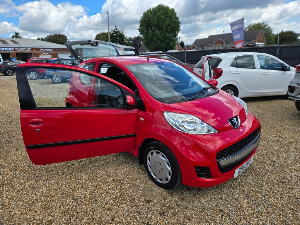 Peugeot 107 1.0 Urban 68 Bhp Blue #11
