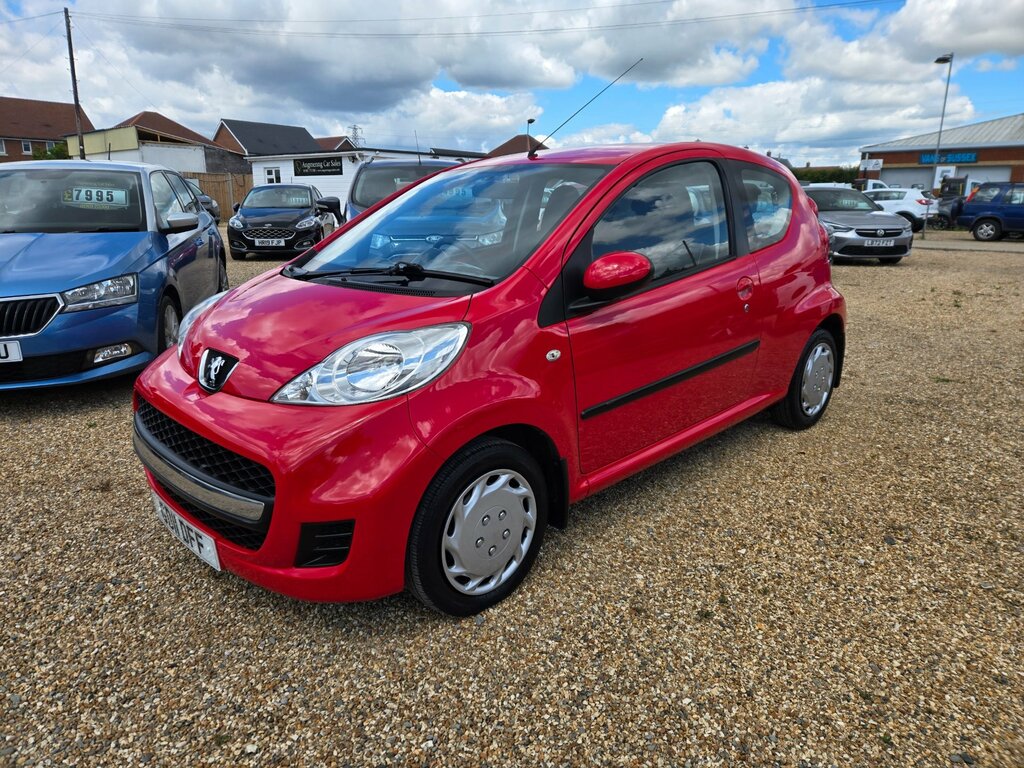 Peugeot 107 1.0 12V Urban Hatchback Euro 5 Red #3