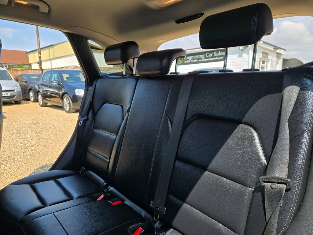 Mercedes-Benz B Class Sport Blue #20