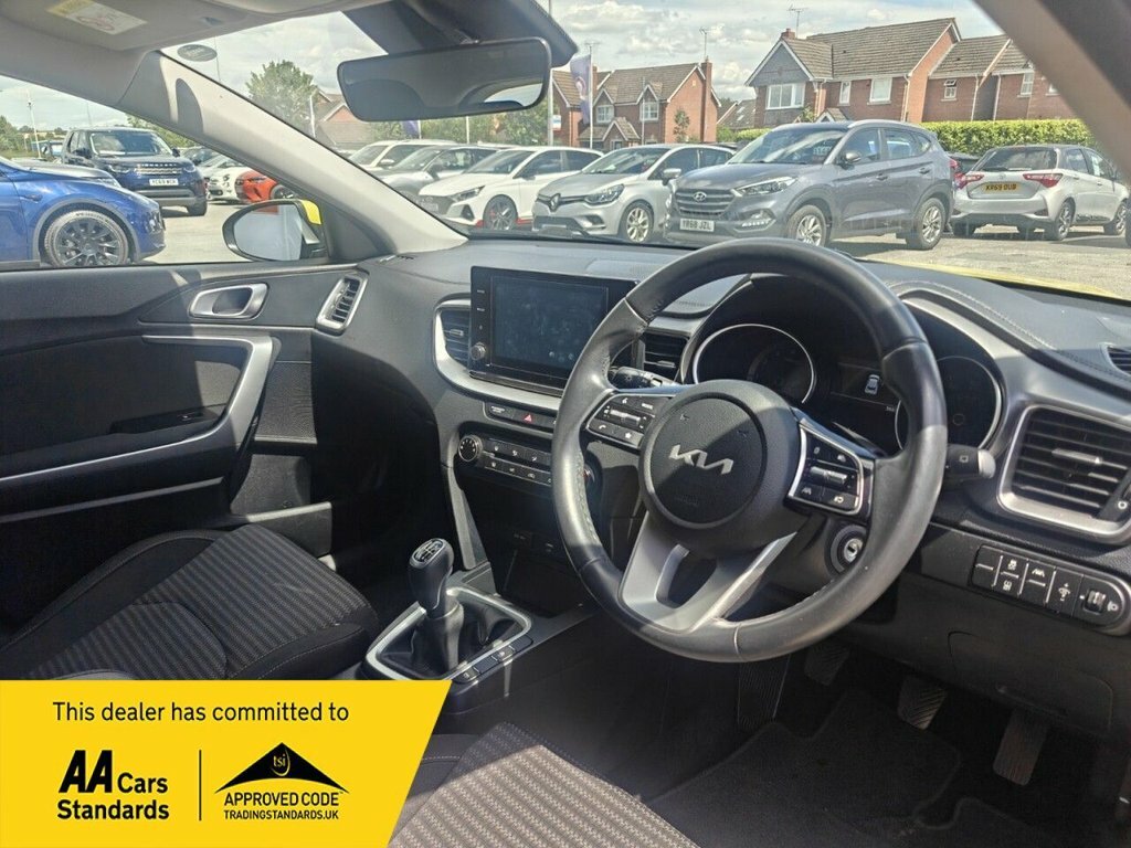 Kia Xceed 1.5L 2 GJ23TOV Yellow #2