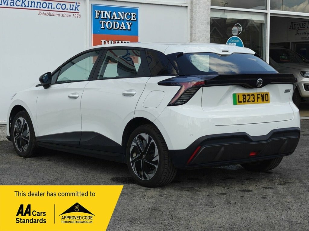 MG MG4 Hatchback LB23FWO White #5