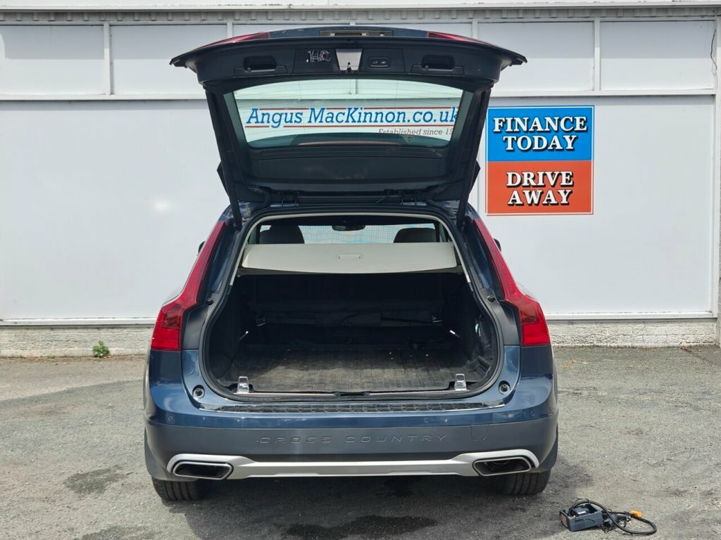 Volvo V90 Cross Country T5 Awd Grey #36