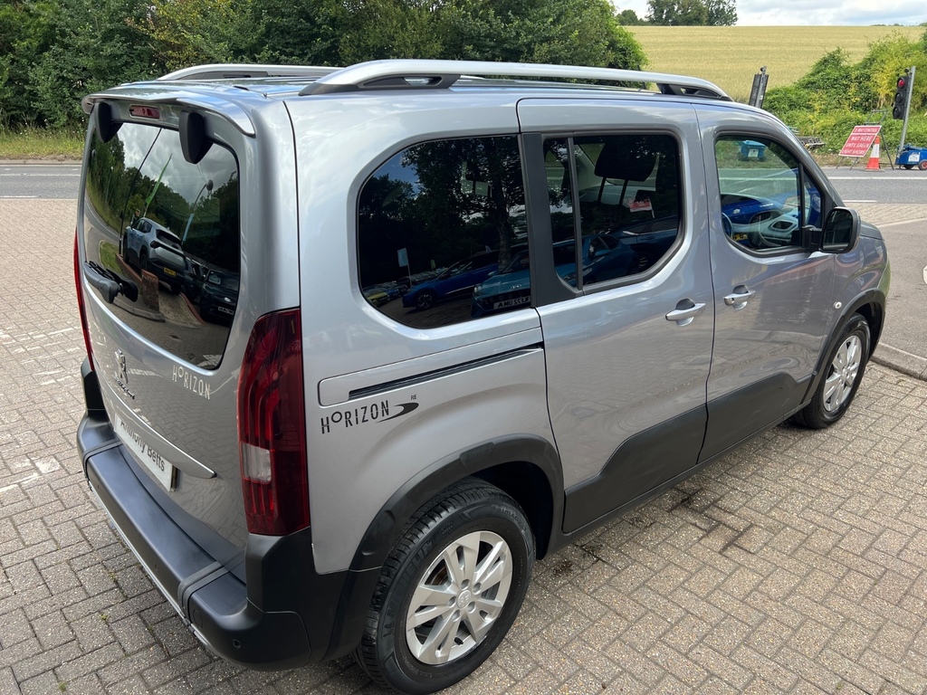 Peugeot Rifter 1.5 Bluehdi 100 Allure Grey #4